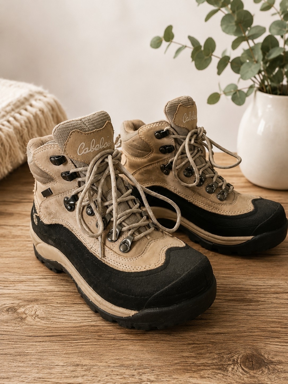 Cabela’s Vintage Dry Plus Thinsulate Hiking Boots Women’s 6.5 Gorpcore
